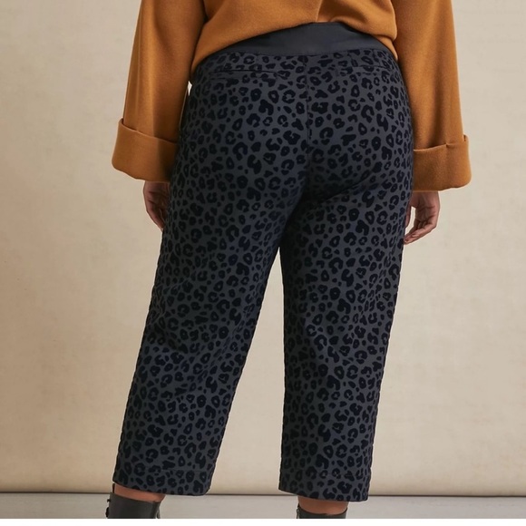 Women’s MAEVE by Anthropologie Eve Ponte Wide-Leg black leopard Pants. Size 2T - Picture 2 of 11